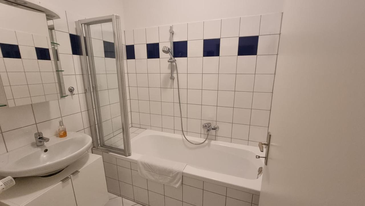 Sunny Apartment Next To Metro 1Br Βιέννη Εξωτερικό φωτογραφία