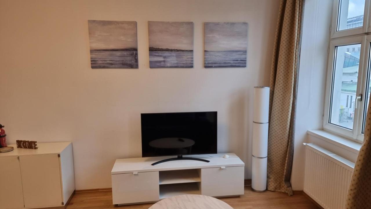 Sunny Apartment Next To Metro 1Br Βιέννη Εξωτερικό φωτογραφία